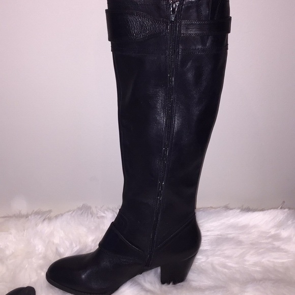 NWOT Michelle D Boots - Picture 2 of 6